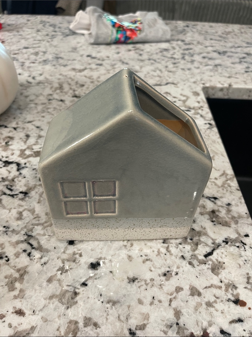 Source Unknown Ceramic House Accent Vase in Light Gray and Cream